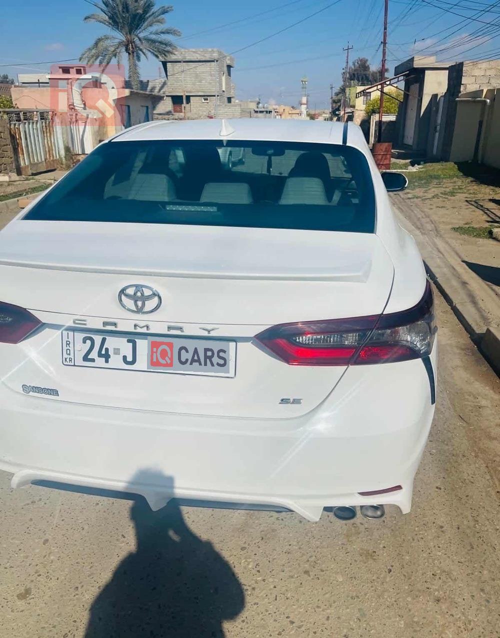 تۆیۆتا کامری